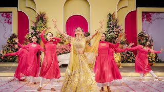 Bangladeshi Holud Night  Bride Performs Beautiful Dance Sangeet  Wedding Mashup Samir Choreography [upl. by Ehav]