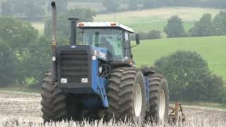 FORD VERSATILE 946 AND MCCONNEL SHAKAERATOR [upl. by Aun142]