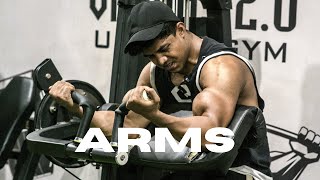 PEAK ARM DAY VLOG 10 triceps vlog [upl. by Llerat93]