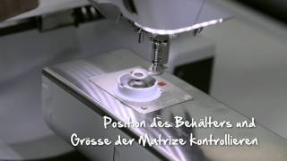 BERNINA CrystalWork Ausarbeiten eines Motivs mit dem BERNINA Sticksystem [upl. by Eleonora]