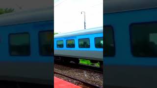 Dangerous Highspeed Train Action Wap7 kolkata Jammu Tawi Shantiniketan Express [upl. by Ijneb539]