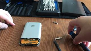 How to open up a iPhone 2G back housing [upl. by Leakim597]