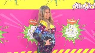 Fergie arrives pregnant on the red carpet at the 2013 Kids Choice Awards [upl. by Airdnua]