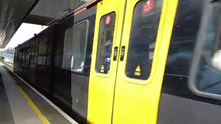 Tyne and Wear Metro train arrives at Chillingham Road [upl. by Saire113]