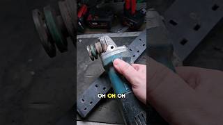 Makita 9554nb Angle Grinder fault makita doctorlefthandthread powertools [upl. by Primaveria956]