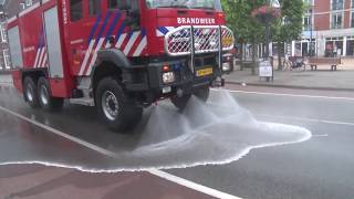 Centrum Velp onbegaanbaar door 100 liter frituurvet op straat [upl. by Ellevehc]