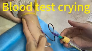 幼児の採血Blood test crying [upl. by Nadiya]