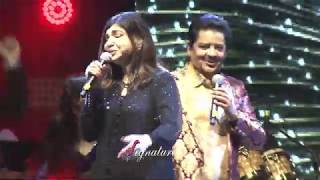 Chand Chhupa Badal Mein  Udit Narayan amp Alka Yagnik Live Performance Dubai [upl. by Hploda]