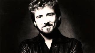 Keith Whitley  Nobody In His Right Mind Wouldve Left Her [upl. by Wohlen]