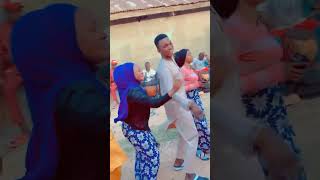 Dr waka haruna me asharalle aboki da kawa Ana rawa [upl. by Ahterahs632]