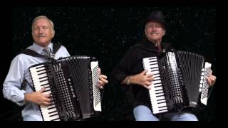 French Accordion Medley Valse Musette Gracieuzette La Petit BoumLee Terry Meisinger [upl. by Phaidra437]