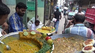 Aloo Tikki Chaat  Boro Bazar Kolkata Street Food [upl. by Ettegdirb]