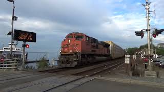 Southbound BNSF Autorack Train BLAST THROUGH the Steilacoom Ferry Terminal Railroad Crossing [upl. by Asilegna824]