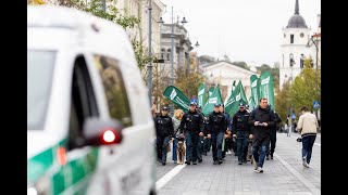 Policijos bendruomenė Vilniuje suorganizavo eitynes ragina didinti atlyginimus [upl. by Etsirk]