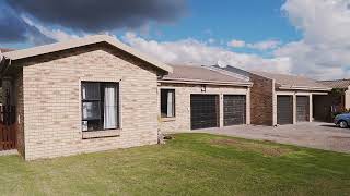 🏡 2 BEDROOM HOME IN BRACKENFELL WITH DOUBLE GARAGE 🏡 [upl. by Matejka220]