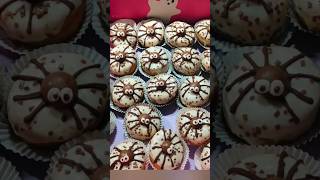 Spinnen Cronuts halloween shortvideo halloweencraft shortsshortvideo halloweenfood [upl. by Clare576]