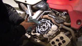 Honda XR650R Hinson Clutch Basket  RemovalInstall [upl. by Cleopatra]