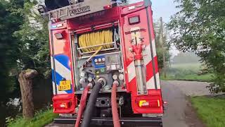 240718 Flinke brand in schuurbanden ad Achterbroek in Berkenwoude [upl. by Arimahs]