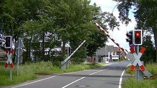 Spoorwegovergang GronauEpe D  Railroad crossing  Bahnübergang [upl. by Grossman]