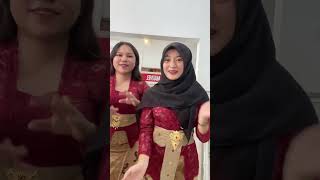 Kebaya bali kebaya modern kebaya indonesia [upl. by Avera60]