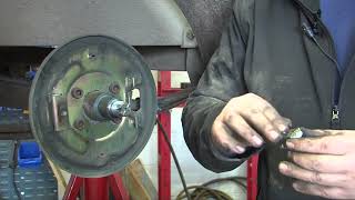 How to fit Knott 250 x 40 trailer brake shoes on older backplates [upl. by Haldi]