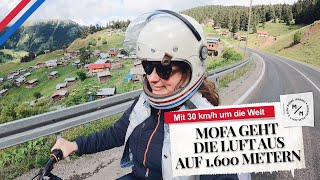 Mofa geht auf 1600 Höhenmeter die Luft aus  Tuning am Strassenrand [upl. by Nolava]