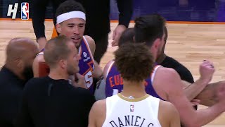 Devin Booker amp Dyson Daniels get into it 👀 [upl. by Ardyaf]