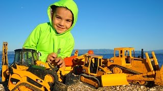 Construction Truck Toys at the Beach  Diggers for Children  JackJackPlays [upl. by Shapiro74]