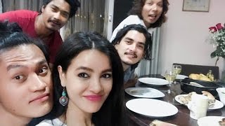 श्रिस्टि को घर मा सौगात र श्रिस्टि को डिनर  Shriti Shrestha amp Saugat Malla having dinner together [upl. by Ativel]