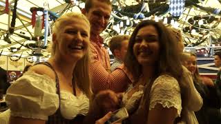 Oktoberfest 2018 rund um den Anstich  Festhalle Schottenhamel am 22092018 [upl. by Howund]