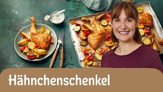 Hähnchenschenkel im Backofen zubereiten 🍗  Rezept mit Gemüse  REWE Deine Küche [upl. by Hsotnas]