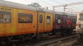 82501 New tejas Express Arrival at Kanpur Central Railway StationLucknow to New Delhi Tejas Express [upl. by Nelyag205]