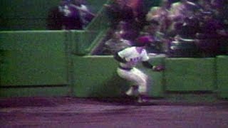 1975 WS Gm6 Evans makes spectacular catch in right field [upl. by Jobe]