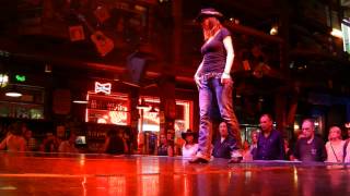 IS IT FRIDAY YET Line Dance Teach  Séverine Moulin Billy Bobs [upl. by Jonis]