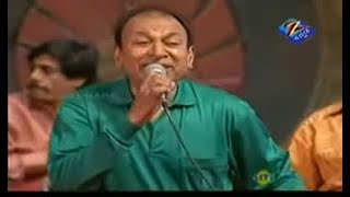 ಡಾ ರಾಜಕುಮಾರ್ ಹಾಡೋದು ಕೇಳೋಕೆ ಚೆಂದ  Rare Footage Of DrRajkumar Singing  Zee Kannada [upl. by Walworth]