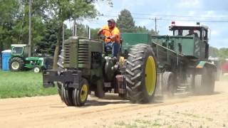 John Deere G Pulling 8500 King of the Hill [upl. by Breana]