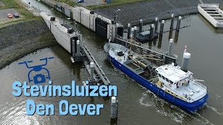 Mosselkotter van het Wad naar het IJsselmeer [upl. by Idid]