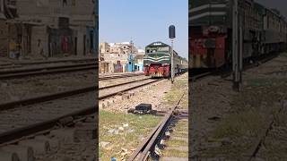 34down pak business express leading ZCU 30 6327 ka sat Kafi acchi speed mein [upl. by Clarey]