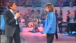 Gianni Morandi amp Gianna Nannini  In Ginocchio Da Te live [upl. by Eelydnarb]