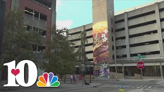 New downtown Knoxville mural honors PGA Tours Valspar champion [upl. by Kenzi]