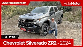 Chevrolet Silverado ZR2 62  Nunca es tarde para subirse a una pickup V8 de verdad Test Drive [upl. by Ennazus]