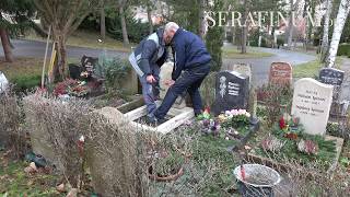 Klassischer Grabstein quotSavonaquot • Aufbau auf dem Friedhof • Exklusiver Grabstein von Serafinumde [upl. by Thora221]