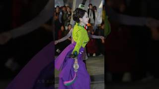 Wengmu， beautiful Tibetan woman beautiful Tibetan song [upl. by Aslin311]