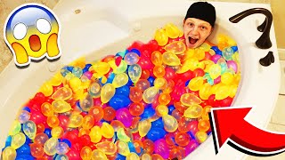 FILLING MY BATHTUB WITH 500 WATER BALLOONS [upl. by Medorra236]