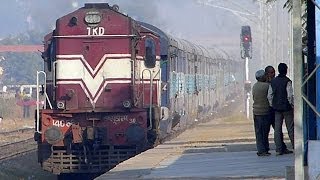 15036 Uttarakhand Sampark Kranti Express [upl. by Belak]