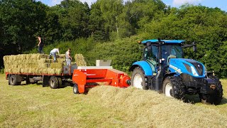 2024  New Holland T6145  Welger  Balen persen  laden  D Hazeleger Elspeet  Pressing bales [upl. by Dorine]