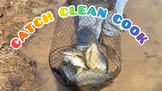 CRAPPIE FISHING  CATCHCLEAN COOK [upl. by Imalda]