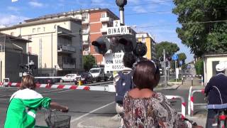 Passaggio a livello con semibarriere di via canale molinetto in HD  Ravenna [upl. by Troth54]