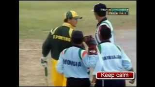 Young Harbhajan Singh and Ricky Ponting full sledging and fight [upl. by Imugem]