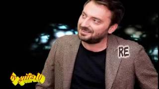 Cesare Cremonini  Nessuno Vuole essere Robin karaoke  fair use [upl. by Nileuqcaj]